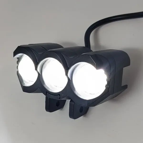 LED фара с четкой световой границей 30W сверхяркая мото-фара 10W х 3 комбо-луч 9759798901 фото